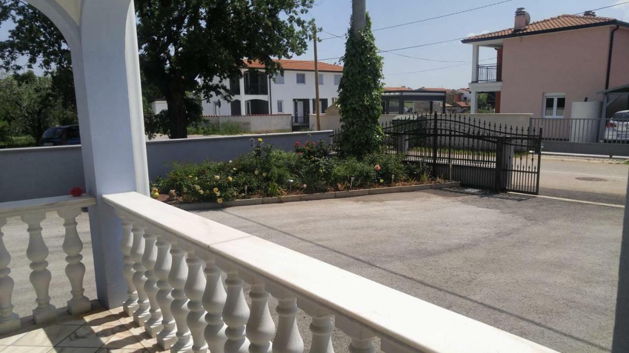 Apartman Janja Пореч Экстерьер фото